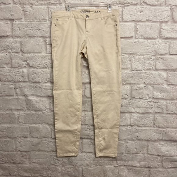 CELEBRITY PINK JEANS Womens 11 Low Rise Skinny Stretchy Five Pocket Pinkish Tint - Picture 1 of 12